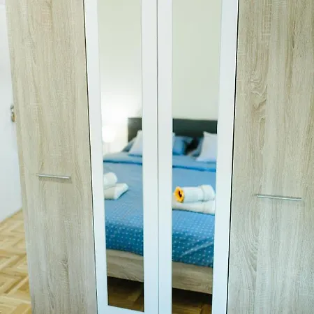 Sunflower Apartment