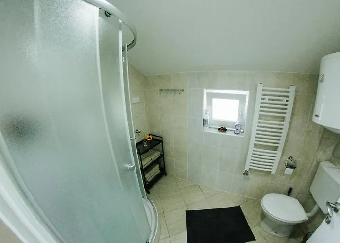 Sunflower شقة سومبور